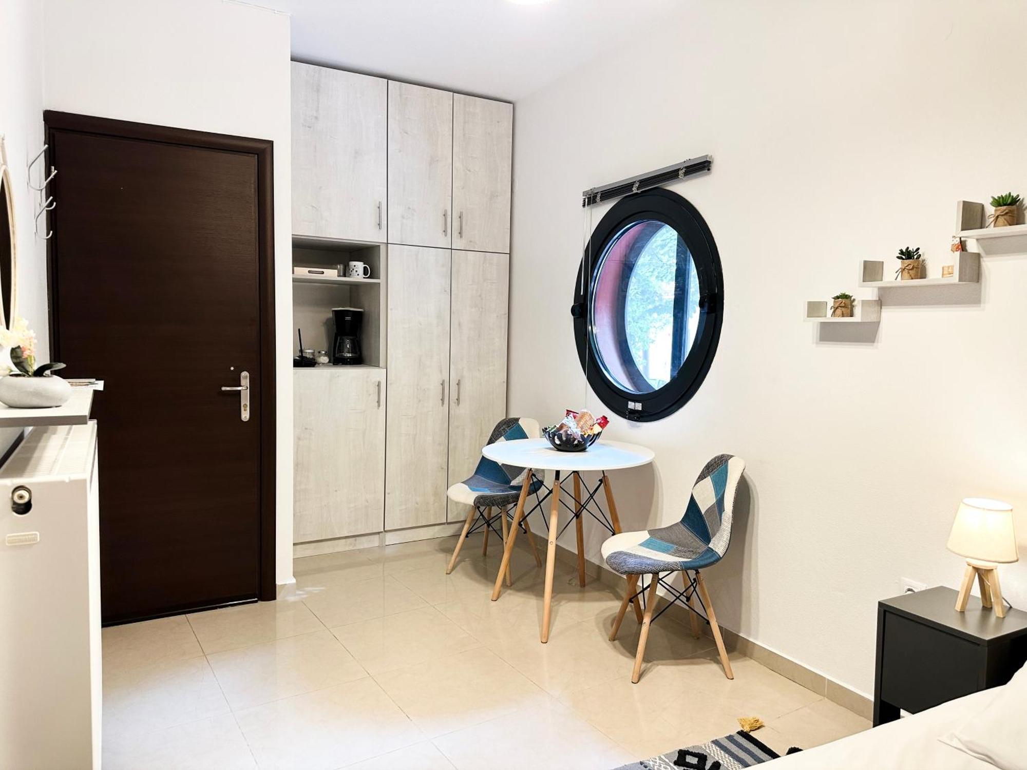 Central & Riverfront Room 1 Эдесса Экстерьер фото