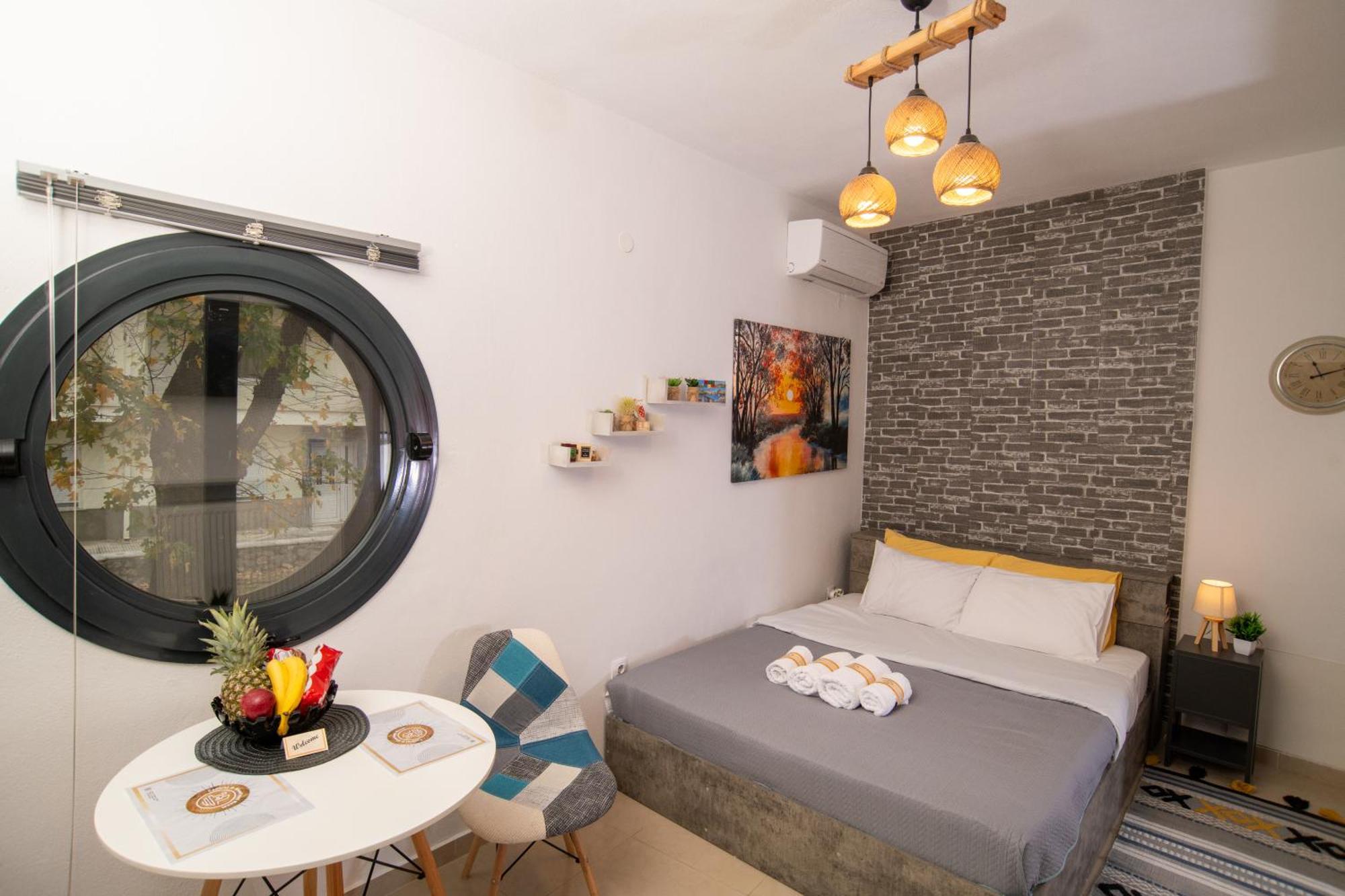 Central & Riverfront Room 1 Эдесса Экстерьер фото